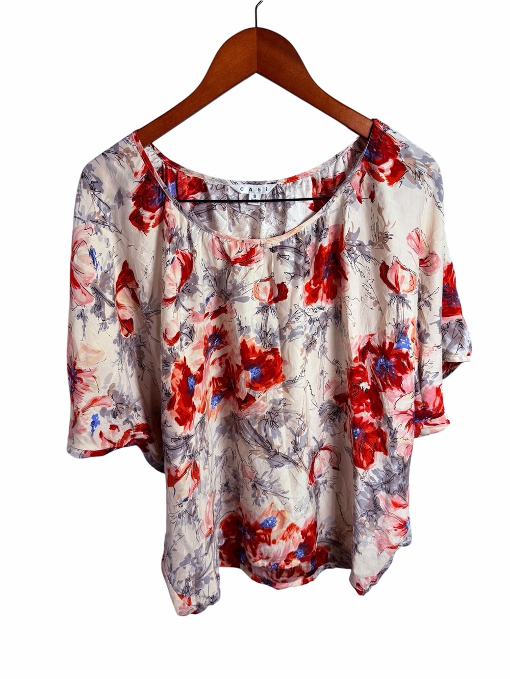 CAbi  100% Silk Floral Scoop Neck Top in Red and Cream